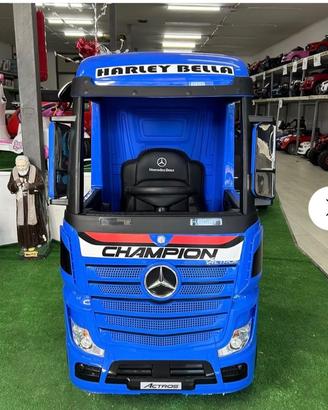 CAMION MERCEDES TRUCK BLU