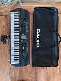 Casio SA-76 Mini Tastiera – 44 tasti, Nero/Arancio