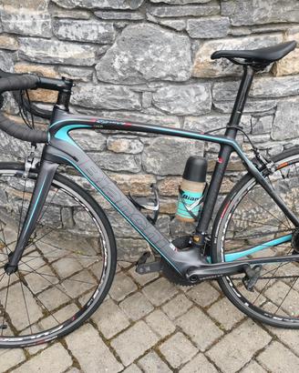 Bici da strada Bianchi dama bianca infinito