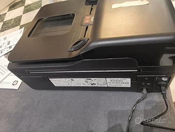 stampante a colori HP modello Officejet 4620 .