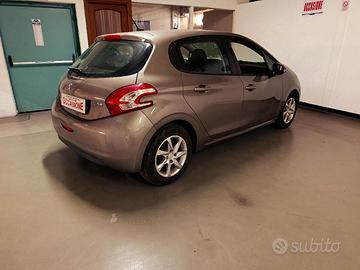 Peugeot 208. 1.4 HDI  