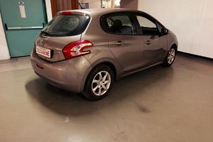 Peugeot 208. 1.4 HDI  