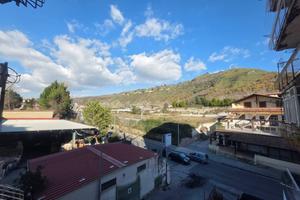 Appartamento di 100 m² con 3 locali a Napoli
