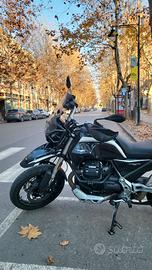 Moto guzzi V85tt