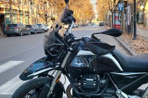 Moto guzzi V85tt