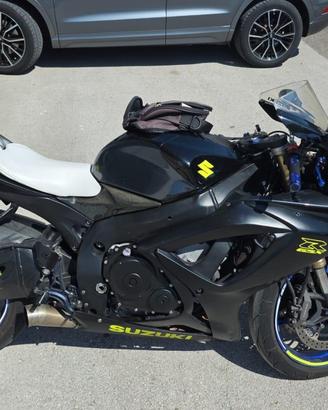 Suzuki GSX R 600
