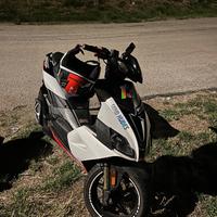 Aprilia SR 50 - 2023