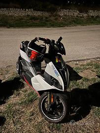 Aprilia SR 50 - 2023