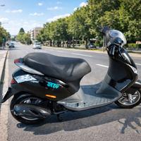 scooter piaggio zip 50 