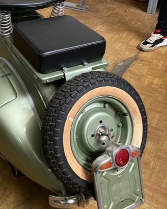 Portaruota di scorta Vespa faro basso