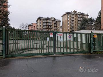 Box / Garage di 16 m² a Milano