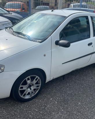 Pezzi Ricambio Fiat Punto 1.3 multijet Smembro