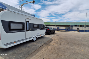 Caravan/Roulotte Hpbby 455UF 6 posti