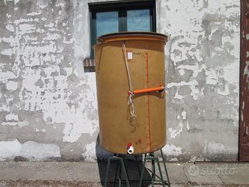 Botte  in vetroresina capacità 5 quintali