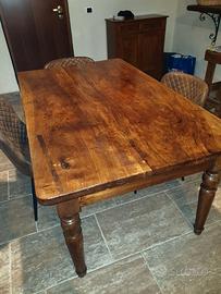 TAVOLO MASSELLO IN NOCE ANTICO