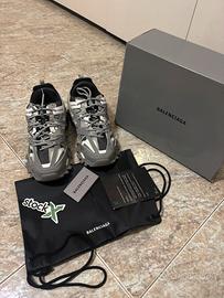 Balenciaga track