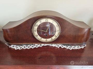 Orologio a pendolo da tavolo