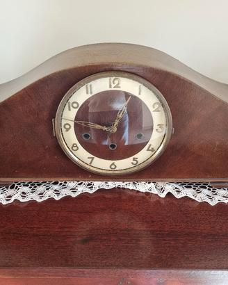 Orologio a pendolo da tavolo