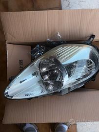 Faro anteriore sinistro fiat grande punto 2005-09