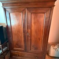 Armadio dell’800 in noce