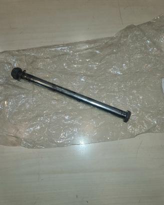 perno forcellone yamaha xt 600 