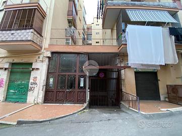 BOX A TORRE DEL GRECO