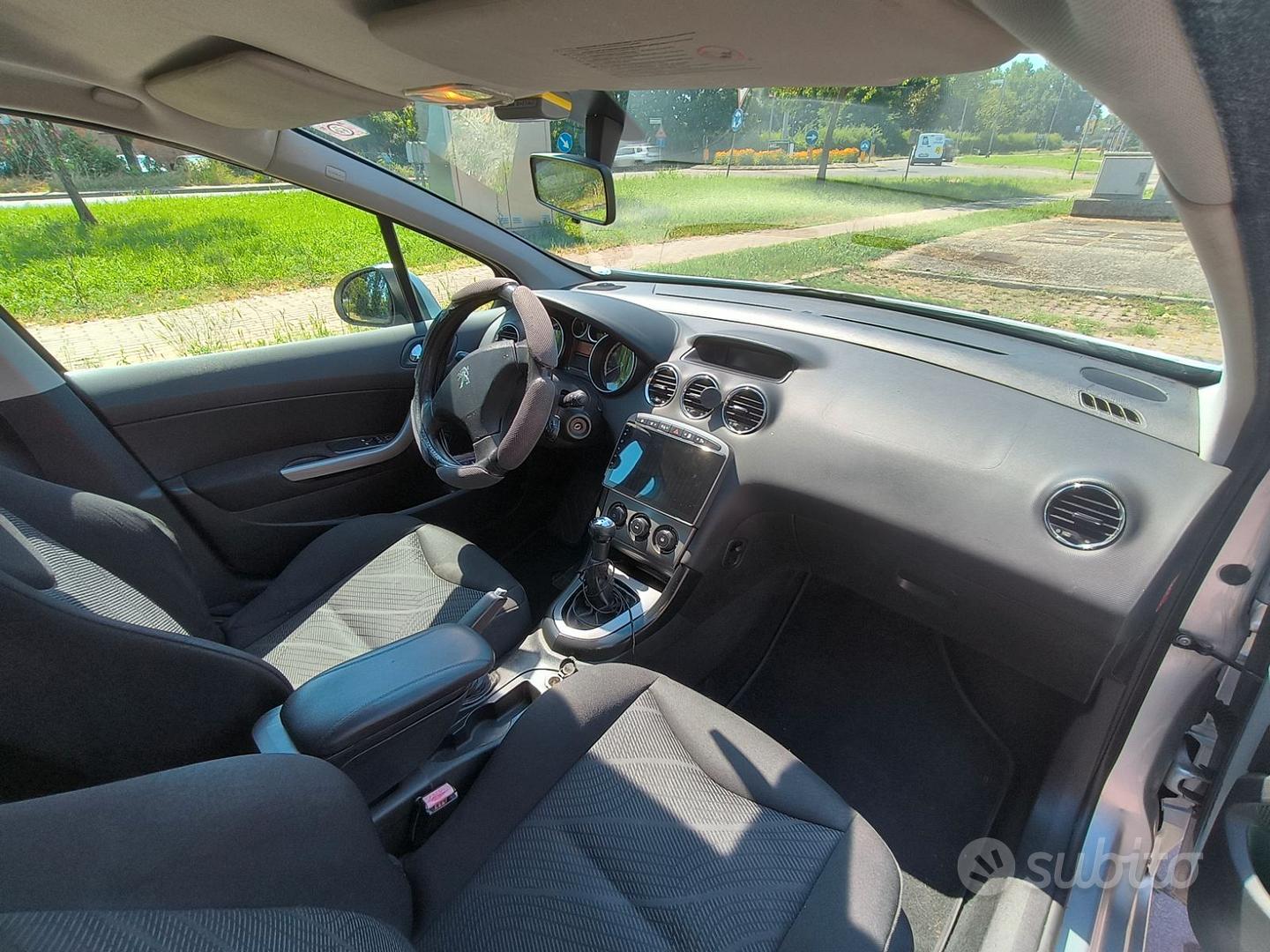 Peugeot 308 2011 photo 4