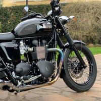 Triumph Bonneville T100 Black Edition