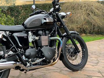 Triumph Bonneville T100 Black Edition
