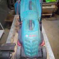 taglia erba con raccoglitore 