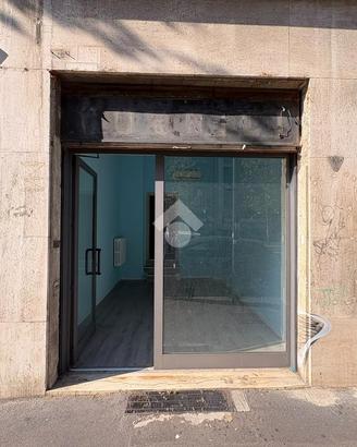 NEGOZIO A MILANO