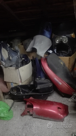 Tutti i ricambi per Leonardo 125 150 250 300