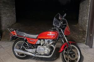 Suzuky 500e del 1981 con 8122km