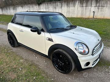 Mini 1.6 16V Cooper D