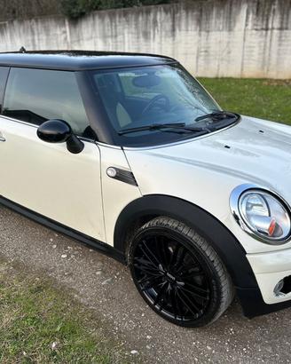 Mini 1.6 16V Cooper D