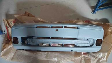 PARAURTI ANTERIORE FIAT STRADA 2003 CON FENDINEBBI