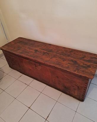 cassapanca antica in legno dipinta  