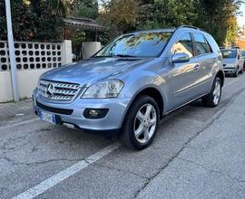 MERCEDES BENZ ML320CDI SPORT