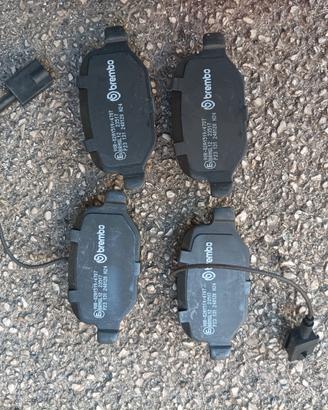 Kit pastiglie freni Brembo posteriori
