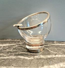 Splendido posacenere vintage Oggetto di design