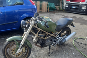 Ducati Monster 600 cc