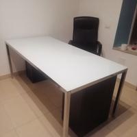 Scrivania vetro e acciaio Ikea