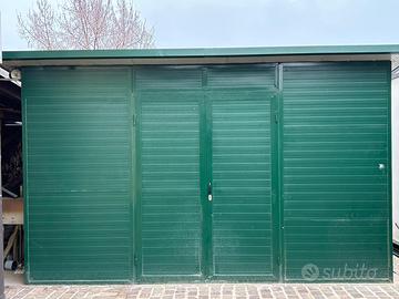 Casetta con pannelli prefabbricati