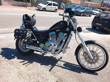 Suzuki Intruder 600
