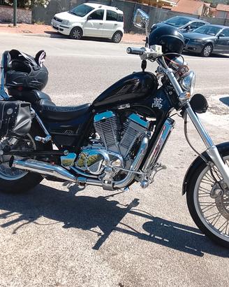 Suzuki Intruder 600