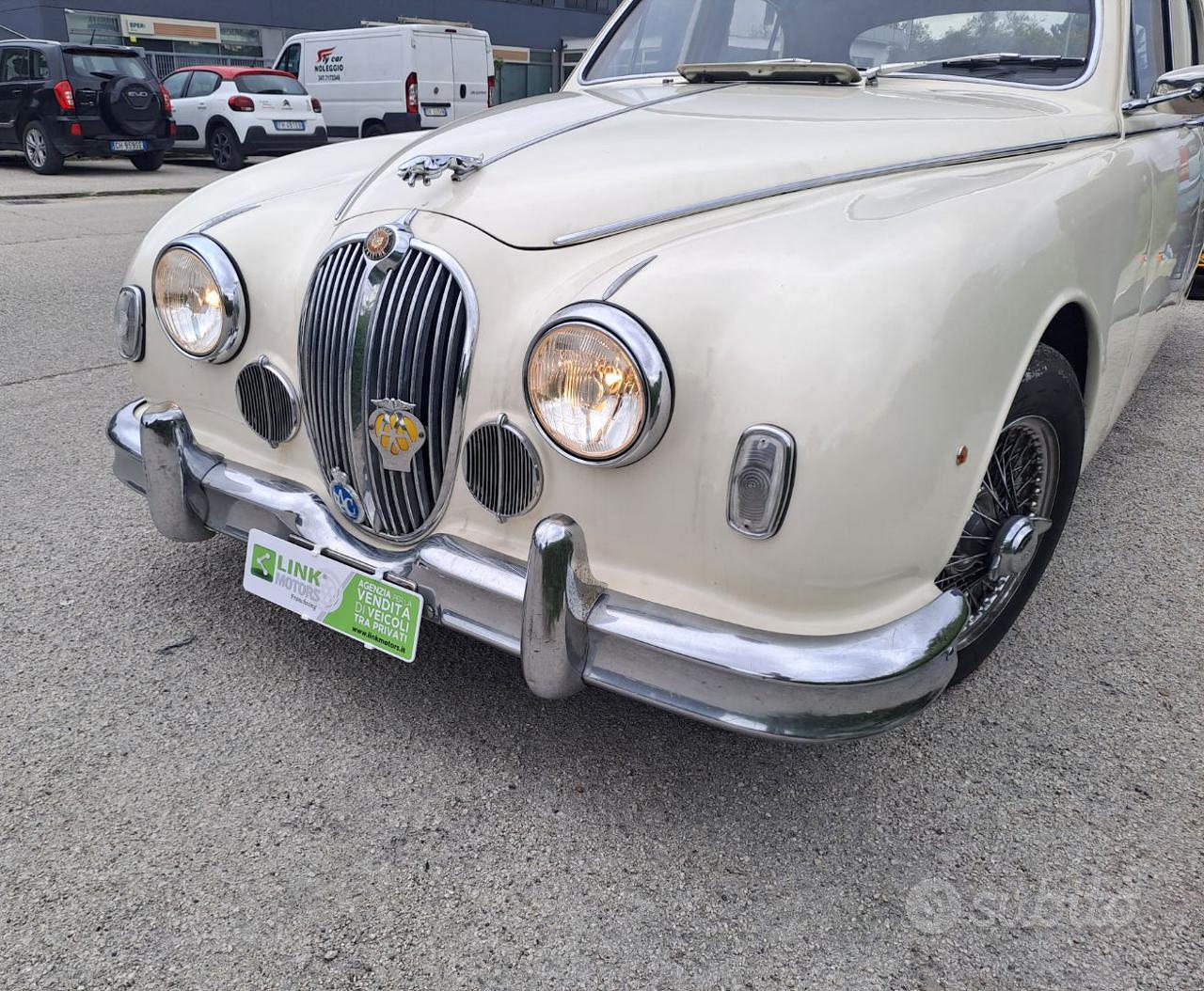 Jaguar Mk 1 1959 photo 4