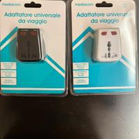 Adattatore universale da viaggio