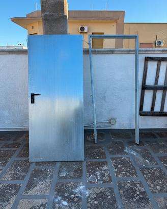 Porta per terrazzo o cantina