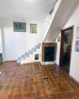 Casa indipendente  Centro e terrazzo 203 Mq