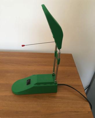 Lampada da scrivania colore verde
